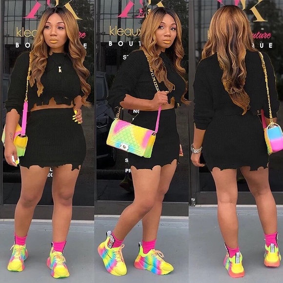 Two piece set - Picture 2 of 13